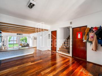 Casa · 268m² · 6 Ambientes · 2 Cocheras · Chalet 6 Amb con Jardin