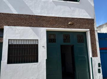 Bodega-Galpón de 1 ambiente, Pompeya · Galpon Sobre Av Cruz de 8,66 X 56