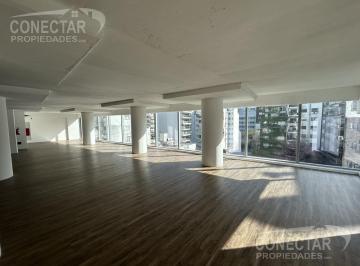 Oficina comercial · 240m² · 1 Ambiente · 2 Cocheras · Oficina en Alquiler 240 m² Planta Libre - Vista Abierta Muy Luminoso 2 Cocheras