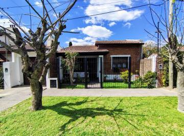 Casa · 100m² · 3 Ambientes · 2 Cocheras · Casa en Venta en City Bell