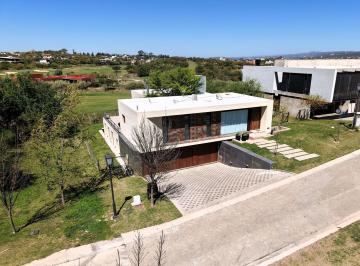 Casa · 480m² · 12 Ambientes · 3 Cocheras · B° El Terron, Mendiolaza - Casa de Categoria - 4 Dorm - Venta