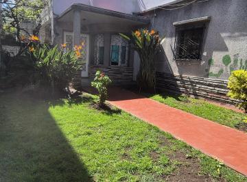 Casa de 3 ambientes, Versalles · Casa 3 / 4 Amb con Jardin y Garaje Patio y Terraza * Toda en Planta Baja*