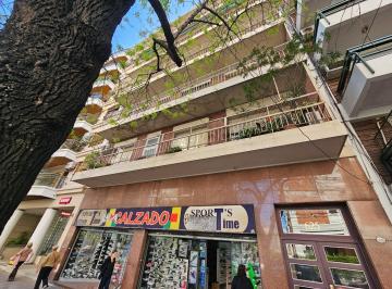 Departamento · 127m² · 4 Ambientes · Semipiso Caballito Frente 4 Amb con Dep. Serv. Todo Sol