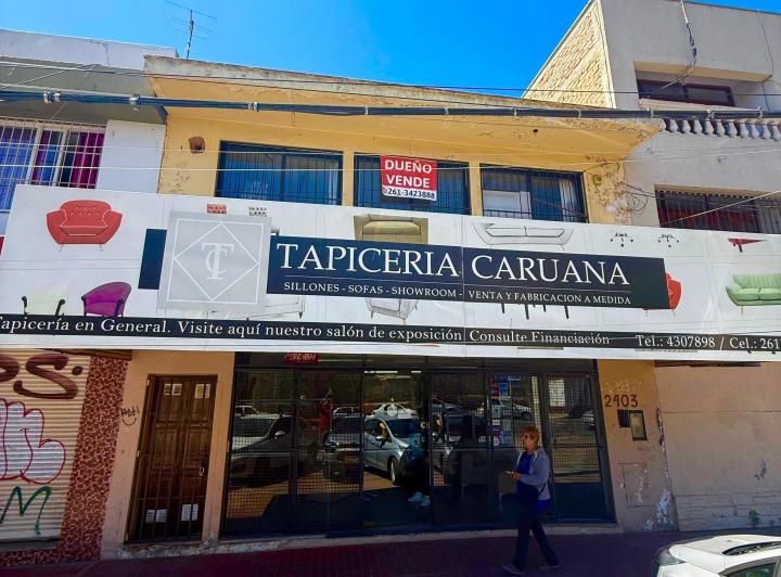 Local comercial · 196m² · 3 Ambientes