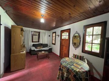 Casa · 70m² · 5 Ambientes · 1 Cochera · Casa en Joaquin Gorina