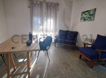 Casa · 180m² · 5 Ambientes · 1 Cochera · Venta Casa Zona Sur