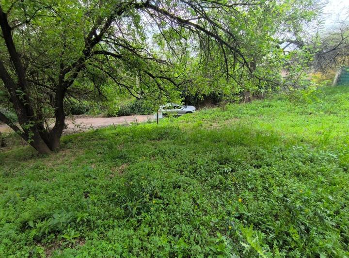 Terreno · 853m²