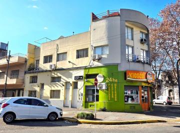 PH · 76m² · 4 Ambientes · PH en Paternal