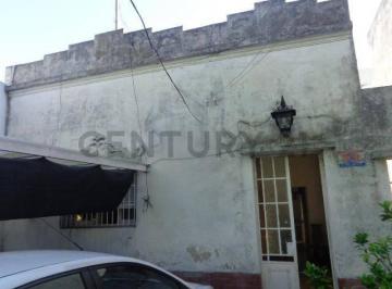 Casa · 90m² · 3 Ambientes · 1 Cochera · 18 Entre 63 y 64. Casa en Venta