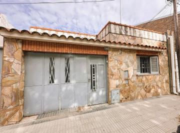 Casa · 132m² · 3 Ambientes · Casa en Capitan Bermudez