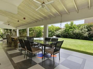 Casa · 298m² · 5 Ambientes · 2 Cocheras · Casa en Venta en Barrio Cerrado Weston, Moreno