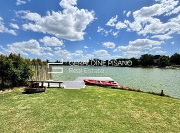 Casa · 463m² · 7 Ambientes · 4 Cocheras · Casa en Venta en Santa Barbara, Tigre, G. B. a. Zona Norte