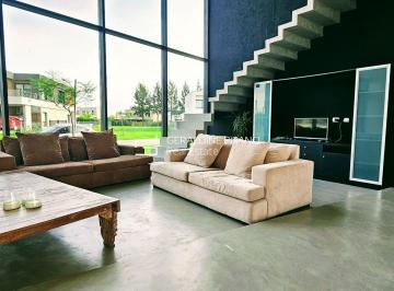 Casa · 260m² · 4 Ambientes · Casa en Venta en El Canal, Dique Luján, Tigre