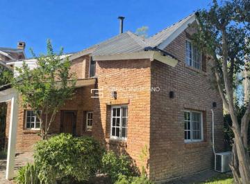 Casa · 214m² · 5 Ambientes · 1 Cochera · Casa en Venta en Los Olmos, Benavidez, Tigre