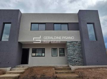 Casa · 121m² · 4 Ambientes · Casa Dúplex en Venta en Springpark Pilar, Pilar, G. B. a. Zona Norte