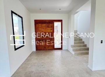 Casa · 223m² · 5 Ambientes · Casa en Venta en San Matias - Area 4, San Matias, Escobar