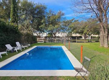 Casa · 160m² · 4 Ambientes · 1 Cochera · Casa en Venta en San Matias - Area 4, San Matias, Escobar