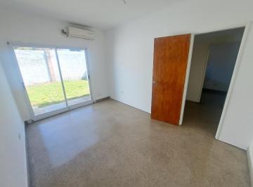 Oficina comercial · 130m² · 6 Ambientes · Venta Oficina 6 Ambientes Lujan Centro Pb