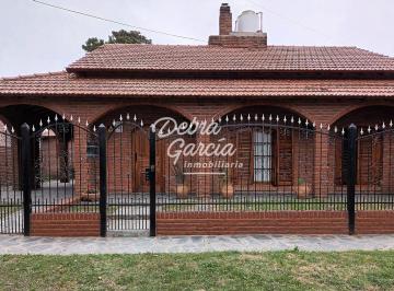 PH · 74m² · 4 Ambientes · 1 Cochera · Casa Barrio San Rafael, Mar de Ajó. Gas Natural Todo Planta Baja