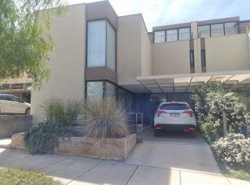 Casa de 4 ambientes, Ciudad de Mendoza · Inmobiliaria Country Roads Vende Excelente Departamento Tipo Duplex en Dalvian!