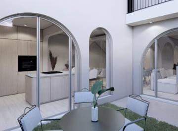 Casa · 237m² · 8 Ambientes · Venta: Casa de Tres Dorm. con Patio, Quincho y Pileta. Barrio Lourdes, Rosario