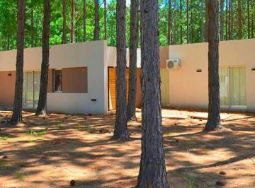 Casa · 100m² · 4 Ambientes · 1 Cochera · Venta Casa 3 Dorm. - Complejo La Aldea Club de Campo