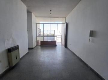 Departamento de 4 ambientes, La Plata · Departamento de 3 Dorm. con Balcón Frente Al Parque Saavedra