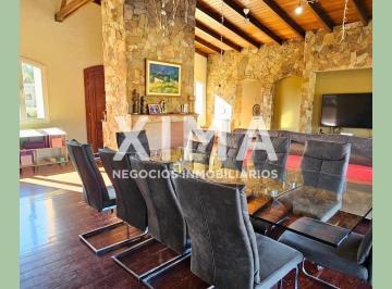 Casa · 310m² · 5 Ambientes · 2 Cocheras · Casa en Venta La Lucinda I
