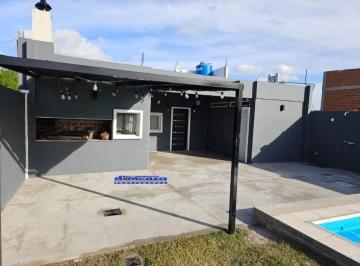 Casa · 90m² · 2 Ambientes · 1 Cochera · Venta de Duplex Ubicado en Ruta 2 Km 60