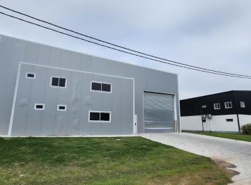 Local comercial · 880m² · Galpon 880 m² en Alquiler