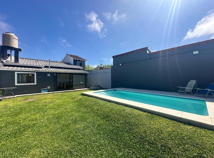 Casa · 128m² · 4 Ambientes · 1 Cochera