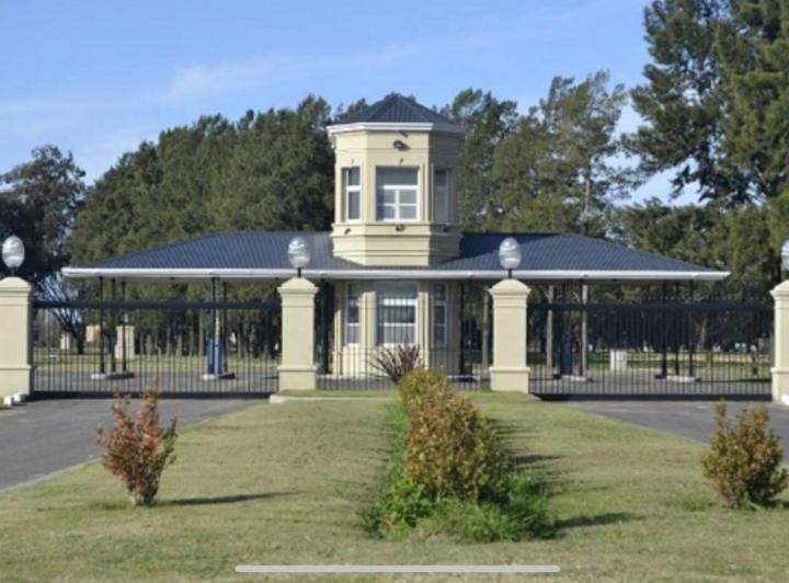 Terreno · 1051m²