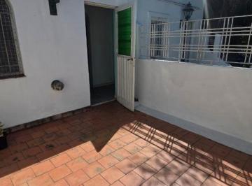 OMP-OMP-4888_2 · PH 2 Amb, Patio, Sin Expensas Primer Piso en Caseros