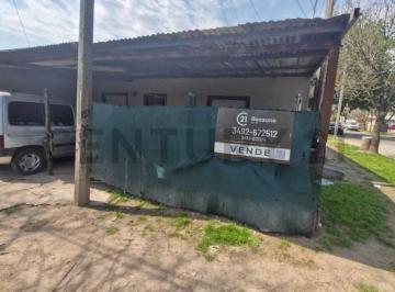 Casa · 92m² · 3 Ambientes · 1 Cochera · Se Vende Casa y Departamento en Rafaela