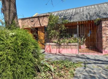 Casa · 71m² · 3 Ambientes · 1 Cochera · Casa en PH Tres Ambientes en El Centro de Chacabuco
