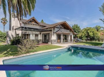 Casa · 240m² · 4 Ambientes · Casa en Venta en Country Banco Provincia, Moreno 100
