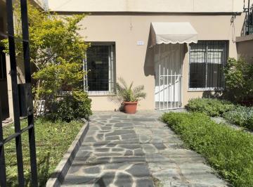 Casa · 90m² · 3 Ambientes · 2 Cocheras · Casa de 3 Ambientes con Cochera en Venta en Olivos