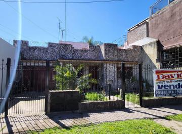 Casa de 3 ambientes, La Matanza · Casa 3 Amb. Amplios y Dpto. 2 Amb.