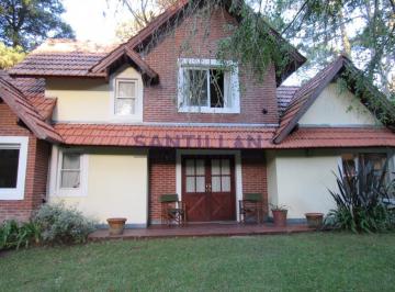 Casa · 150m² · 4 Ambientes · 1 Cochera · Propiedad Estilo Tradicional en Alquiler