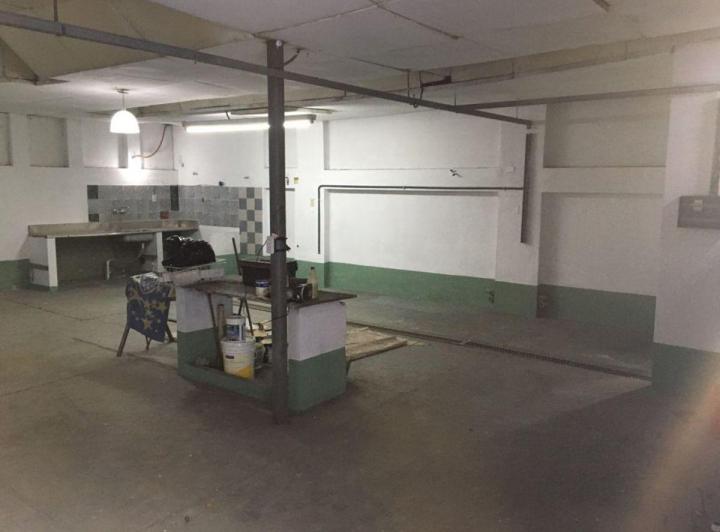 Bodega-Galpón · 80m² · 1 Ambiente · 3 Cocheras