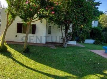 Oficina comercial · 200m² · 3 Dormitorios · 405 y 31 - Casa de Cuatro Dorm. - en Venta - Villa Elisa