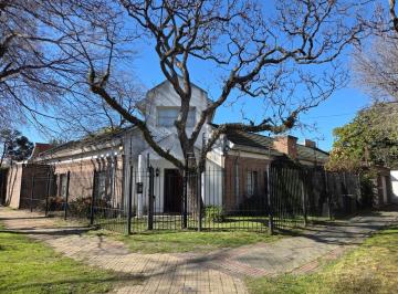 Casa · 5 Ambientes · 2 Cocheras · Casa en Lomas de Zamora Este