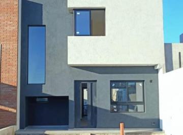 Casa · 118m² · 4 Ambientes · Duplex 3 Dorm. en Docta