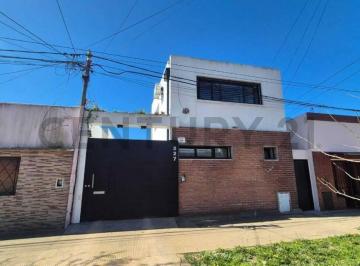 Casa · 70m² · 2 Ambientes · 119 Entre 529 y 530 - Casa en Venta Tolosa