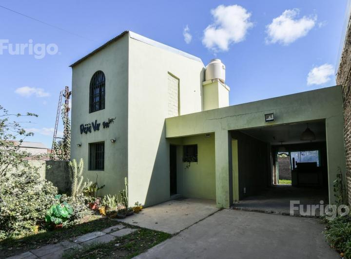 Casa · 103m² · 6 Ambientes · 1 Cochera