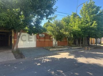 Casa · 90m² · 3 Ambientes · 1 Cochera · Venta de Casa en Lujan de Cuyo