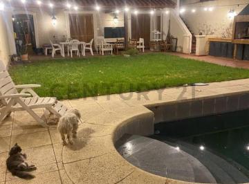 Casa · 202m² · 7 Ambientes · 1 Cochera · Quinta Seccion - Casa en Venta