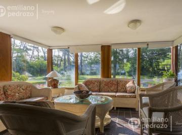 Casa · 261m² · 6 Ambientes · 1 Cochera · Venta Casa 5 Dorm. Playa Mansa Punta del Este