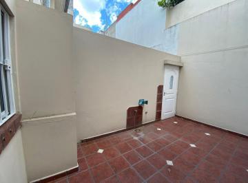 PH de 3 ambientes, Velez Sarsfield · PH Remozado a Nuevo Sin Expensas Patio Balcon Toman Propiedades en Pago. con Renta.