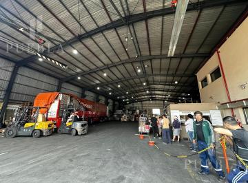 Galpón · Nave Industrial en Venta en Villa Soldati